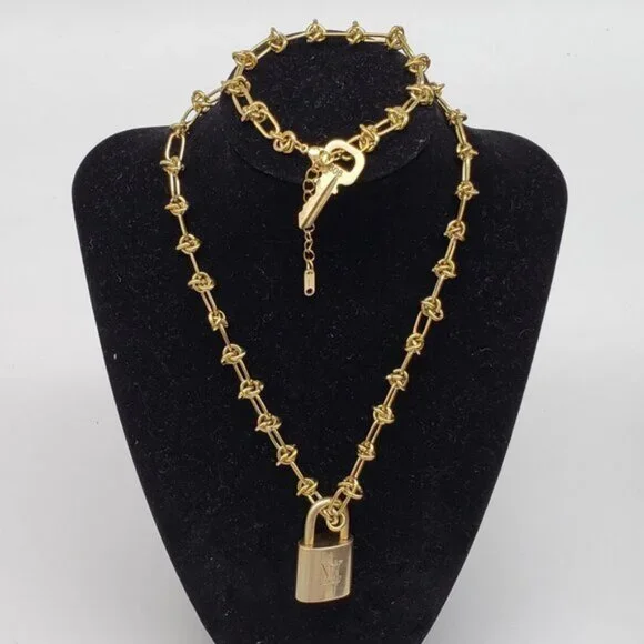 Louis Vuitton Gold Padlock w/Unbranded Stainless Steel 18k Plated Chain&Bracelet - Picture 3 of 13